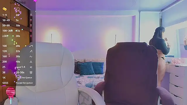 Snapshot of kloe28 chatting on 17, 6, 2026 kloe28 online show from 17, 6, 2026