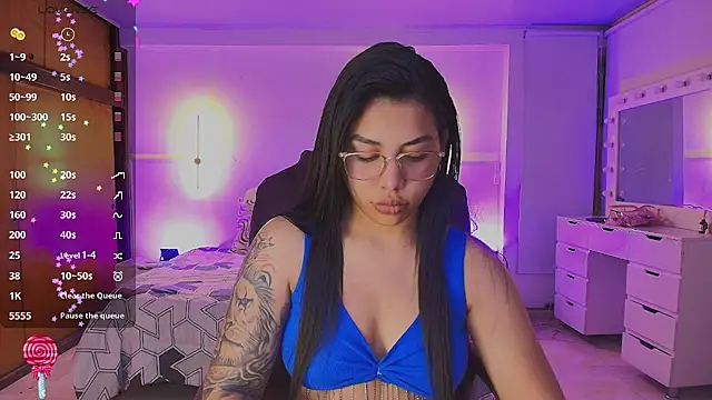 Snapshot of kloe28 chatting on 4, 6, 2026 kloe28 online show from 4, 6, 2026