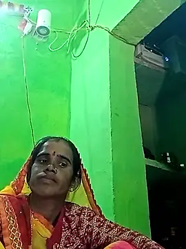 Cuty nensi online show from 11, 11, 2025