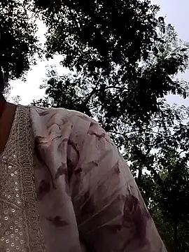 Snapshot of Cuty_nensi chatting on 9, 10, 2025 Cuty nensi online show from 9, 10, 2025