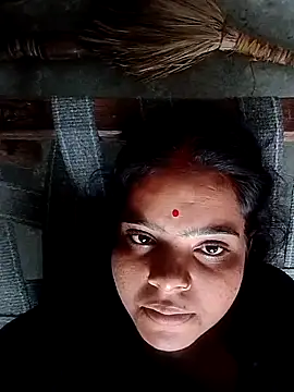 Snapshot of Cuty_nensi chatting on 1, 10, 2025 Cuty nensi online show from 1, 10, 2025