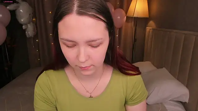 Monica  Queen online show from 6, 4, 2026