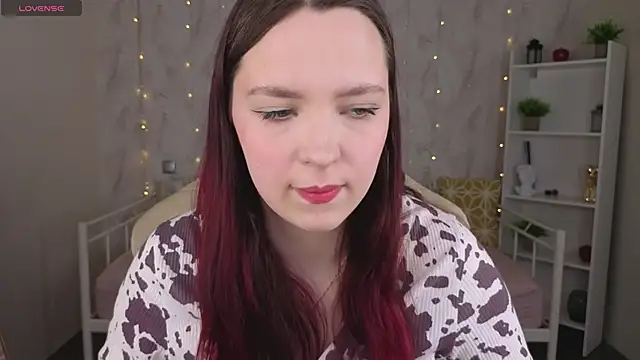 Monica  Queen online show from 18, 5, 2026