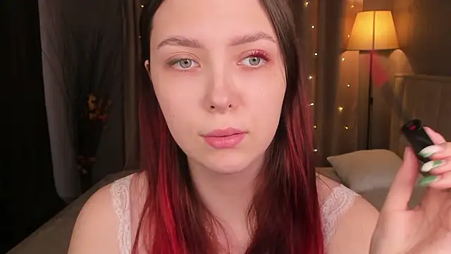 Monica  Queen online show from 7, 3, 2026