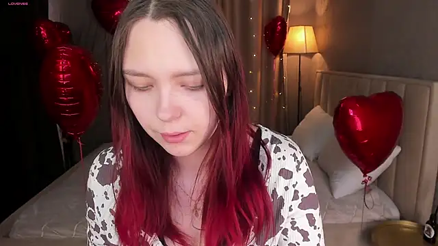 Monica  Queen online show from 9, 2, 2026