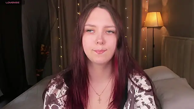 Monica  Queen online show from 13, 4, 2026