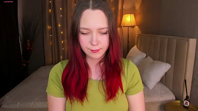 Monica  Queen online show from 6, 2, 2026