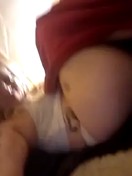 Snapshot of arinna93 chatting on 12, 11, 2025 arinna93 online show from 12, 11, 2025