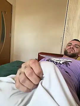 sexyman1936 online show from 17, 12, 2025