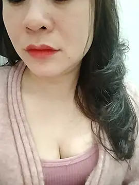 Girl Shy2000 online show from 17, 1, 2026