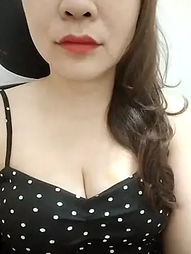 Girl Shy2000 online show from 20, 4, 2026