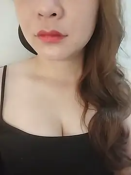 Girl Shy2000 online show from 3, 6, 2026
