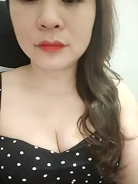 Girl Shy2000 online show from 23, 4, 2026