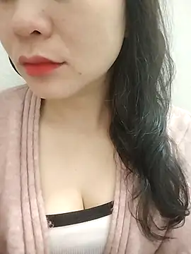 Girl Shy2000 online show from 6, 1, 2026