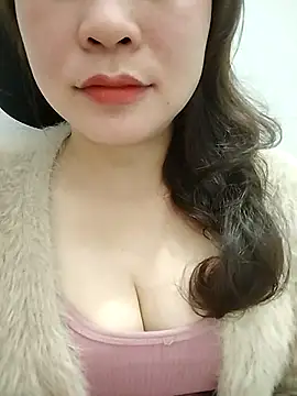 Girl Shy2000 online show from 7, 3, 2026