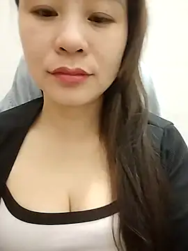 Girl Shy2000 online show from 15, 11, 2025