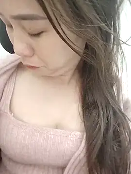 Girl Shy2000 online show from 20, 12, 2025