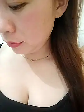 Girl Shy2000 online show from 12, 10, 2025