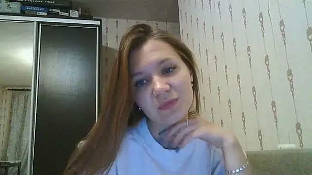 Snapshot of Kalivess chatting on 25, 10, 2025 Kalivess online show from 25, 10, 2025