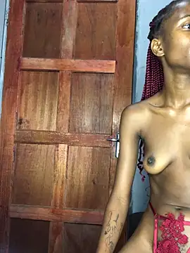 Caramel102004 online show from 19, 3, 2026