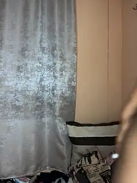 Caramel102004 online show from 19, 11, 2025