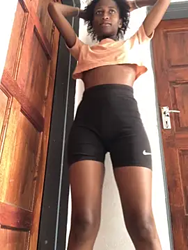 Caramel102004 online show from 9, 4, 2026