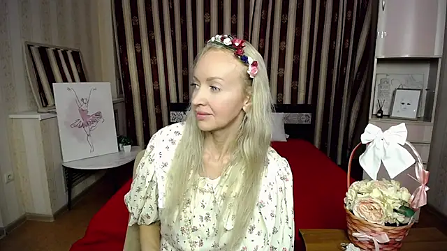 horny blonds online show from 27, 11, 2025