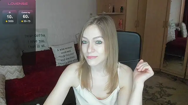 Snapshot of Tiffany_Bates chatting on 5, 5, 2026 Tiffany Bates online show from 5, 5, 2026