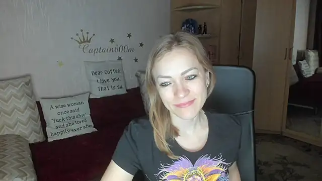 Tiffany Bates online show from 22, 10, 2025