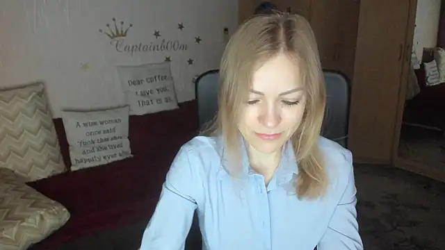 Tiffany Bates online show from 1, 11, 2025