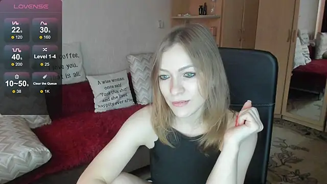 Snapshot of Tiffany_Bates chatting on 19, 7, 2026 Tiffany Bates online show from 19, 7, 2026