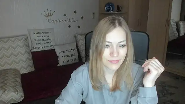 Tiffany Bates online show from 12, 11, 2025