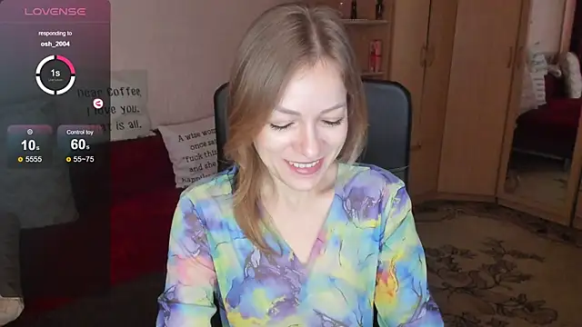 Snapshot of Tiffany_Bates chatting on 8, 5, 2026 Tiffany Bates online show from 8, 5, 2026