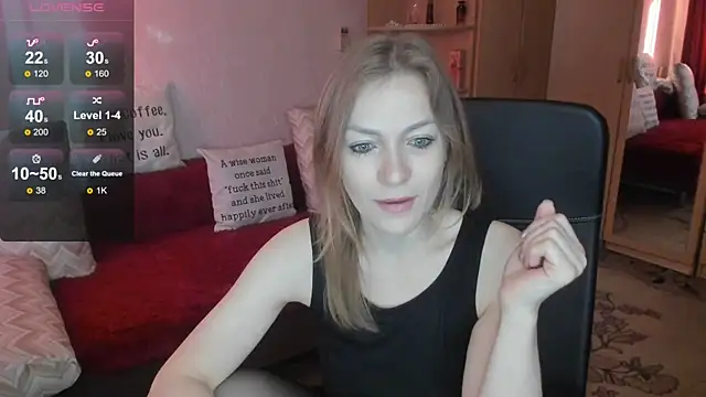 Snapshot of Tiffany_Bates chatting on 4, 6, 2026 Tiffany Bates online show from 4, 6, 2026