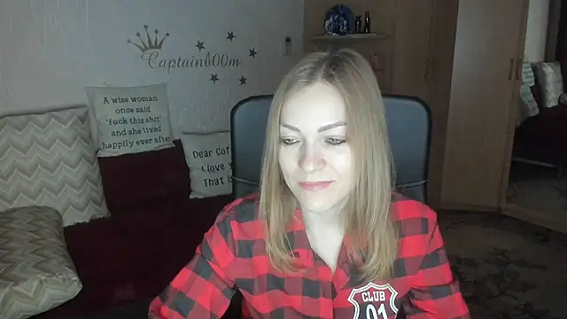 Tiffany Bates online show from 8, 11, 2025