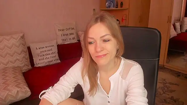 Tiffany Bates online show from 3, 2, 2026