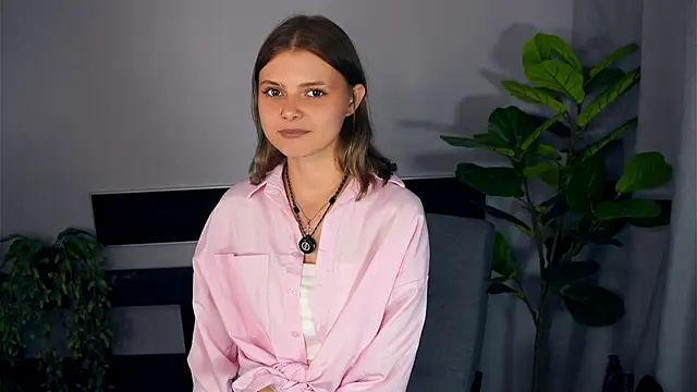 JeanieHelget online show from 25, 9, 2025