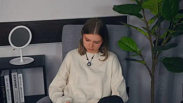 JeanieHelget online show from 29, 9, 2025