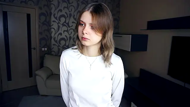 JeanieHelget online show from 6, 10, 2025