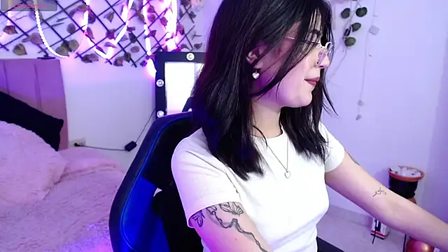 isa bunny18 online show from 21, 10, 2025