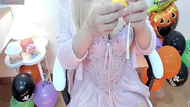  itsyumi  online show from 27, 10, 2025