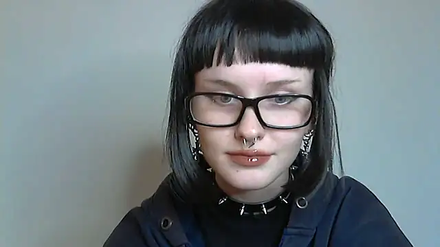 Paradoxy  online show from 21, 10, 2025