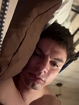 Gabrielrdsouza online show from 5, 11, 2025