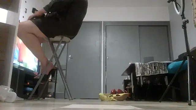 vanessadeesse online show from 12, 4, 2026