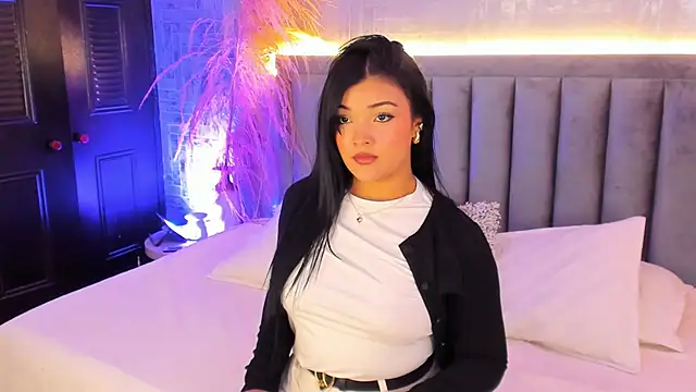 EmmaBlossom online show from 28, 11, 2025