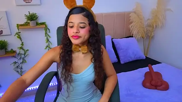 pequitasmedusa9 online show from 22, 10, 2025