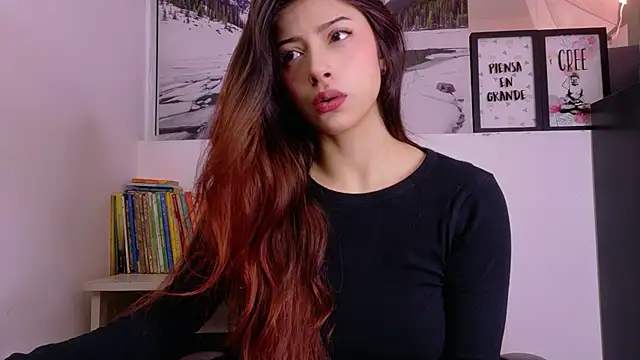 Snapshot of Adrianna5_ chatting on 26, 4, 2026 Adrianna5 online show from 26, 4, 2026