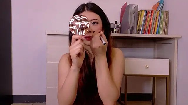 Adrianna5  online show from 8, 7, 2026