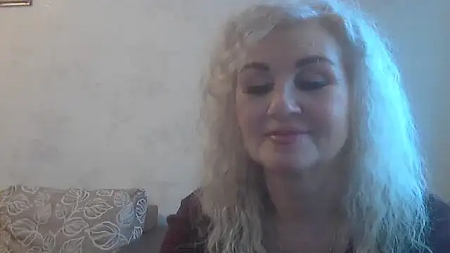 Snapshot of LadySexyBlond chatting on 2, 4, 2026 LadySexyBlond online show from 2, 4, 2026
