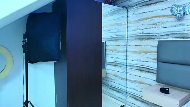 Lovers 21 online show from 8, 11, 2025